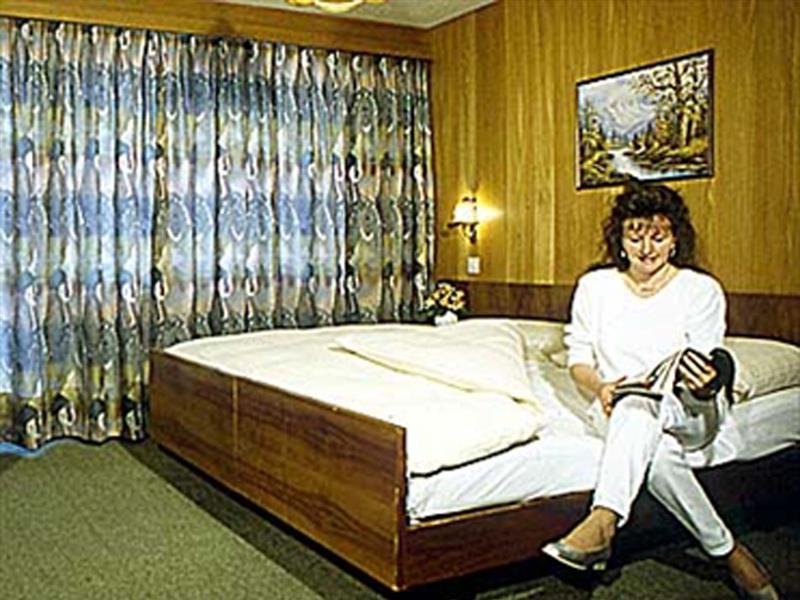 Hotel Alpha ซาส-กรุนด์ ภายนอก รูปภาพ