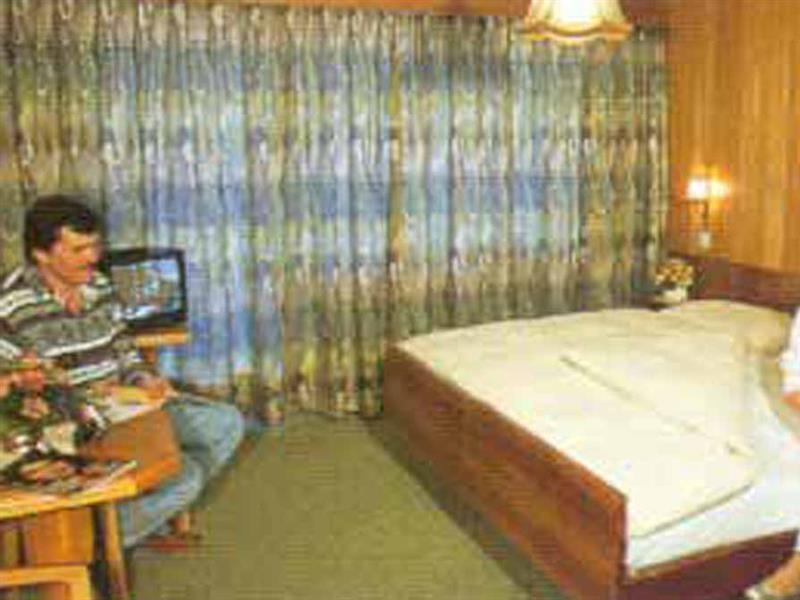 Hotel Alpha ซาส-กรุนด์ ภายนอก รูปภาพ